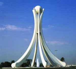 monument to the pearl of bahrain